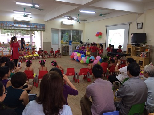 Trường mầm non đô thị Việt Hưng tổ chức kiến tập hội giảng chào mừng ngày Nhà giáo Việt Nam 20/11.
